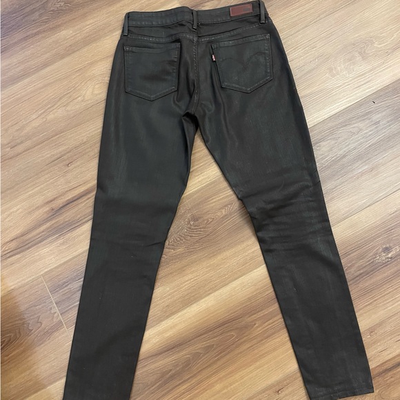 Levi’s chocolate brown jeans mid rise - Picture 2 of 3